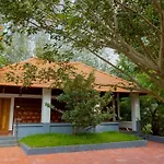 Aara Jungle Resort