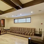 CAPITAL O 4658 Akil Residency