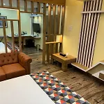 Forest Transit Hotel