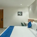 J Square Inn
