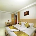 Hotel Mahi\'S Gateway