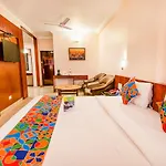 Fabhotel Thaai Railway Station