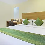 Itsy Hotels Jansi Residency