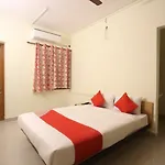 Oyo Flagship 31042 Sunil Residency