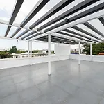 Itsy Hotels Corner Stay