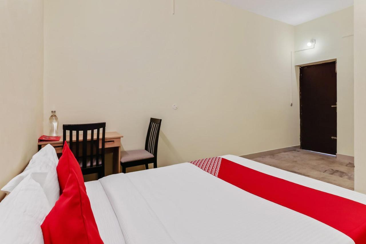 Hotel Oyo Flagship 26714 Sri Balaji Castle 3*