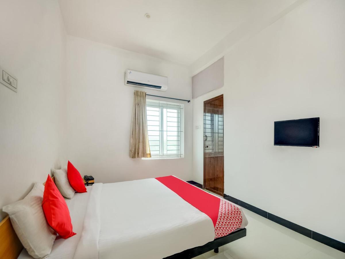 Hotel Oyo 75814 Varna Residency Coimbatore