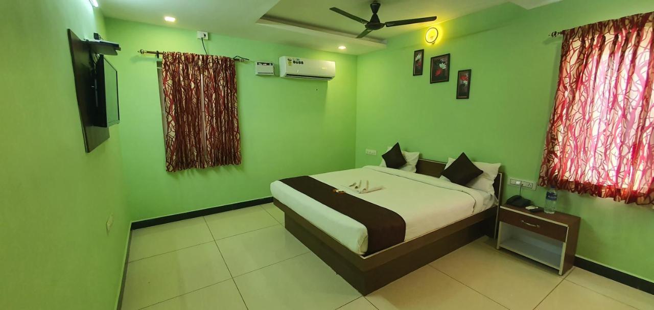Jr Guest Hotel Coimbatore