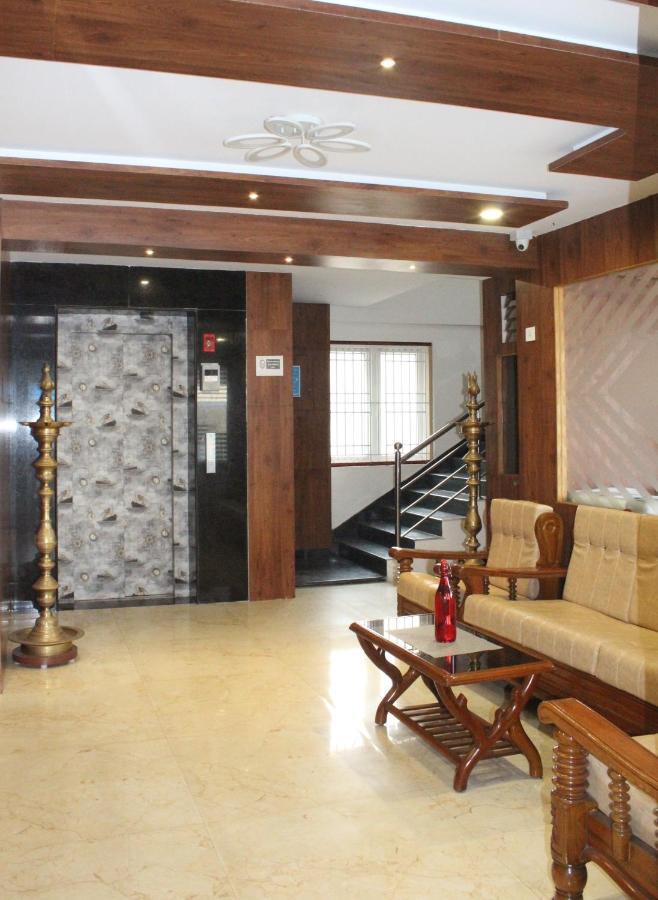 Elegance Hotel 3*