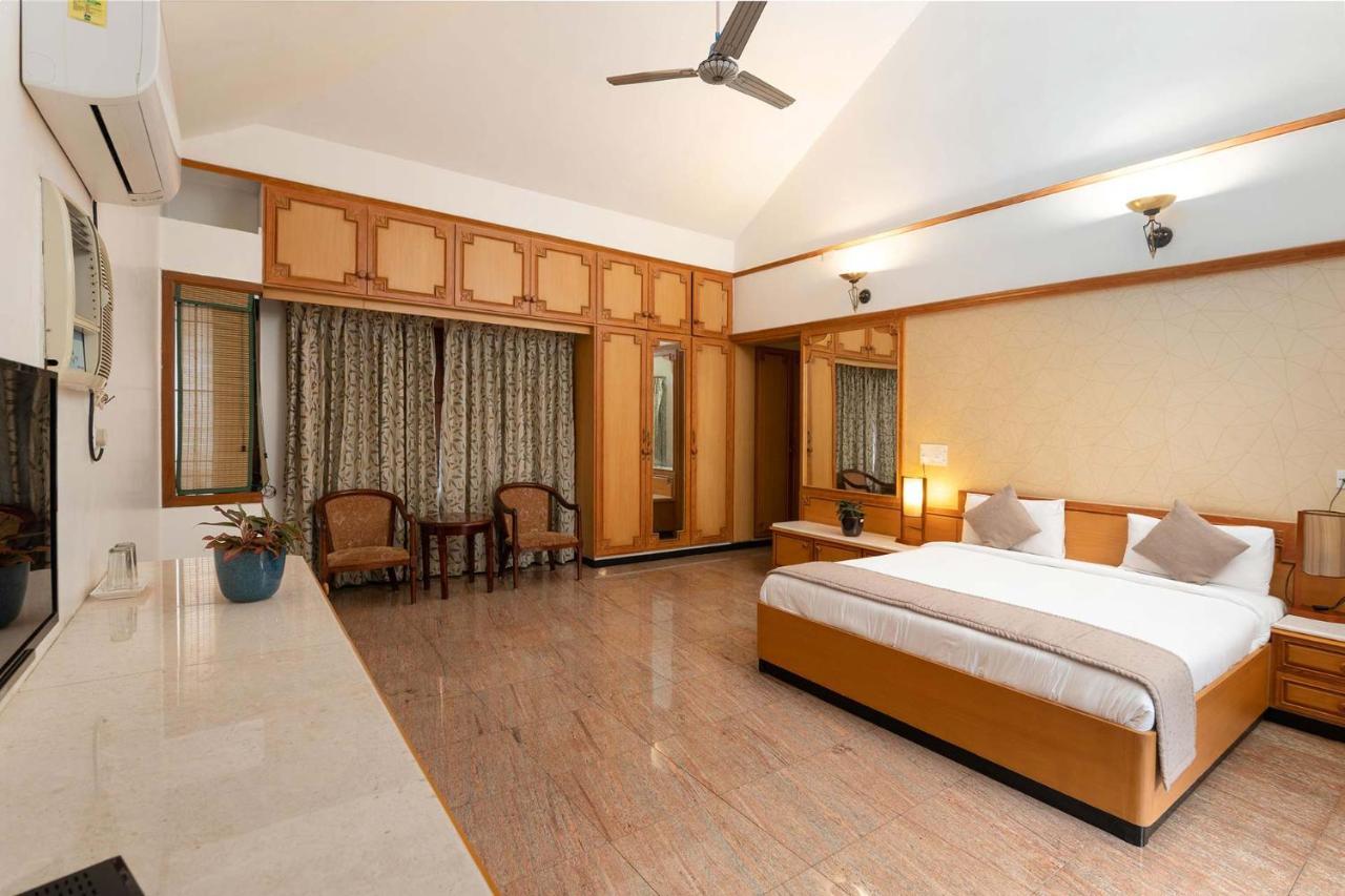 Stayvista At Dwaraka Pvt Pool, Gym & Pool Table *