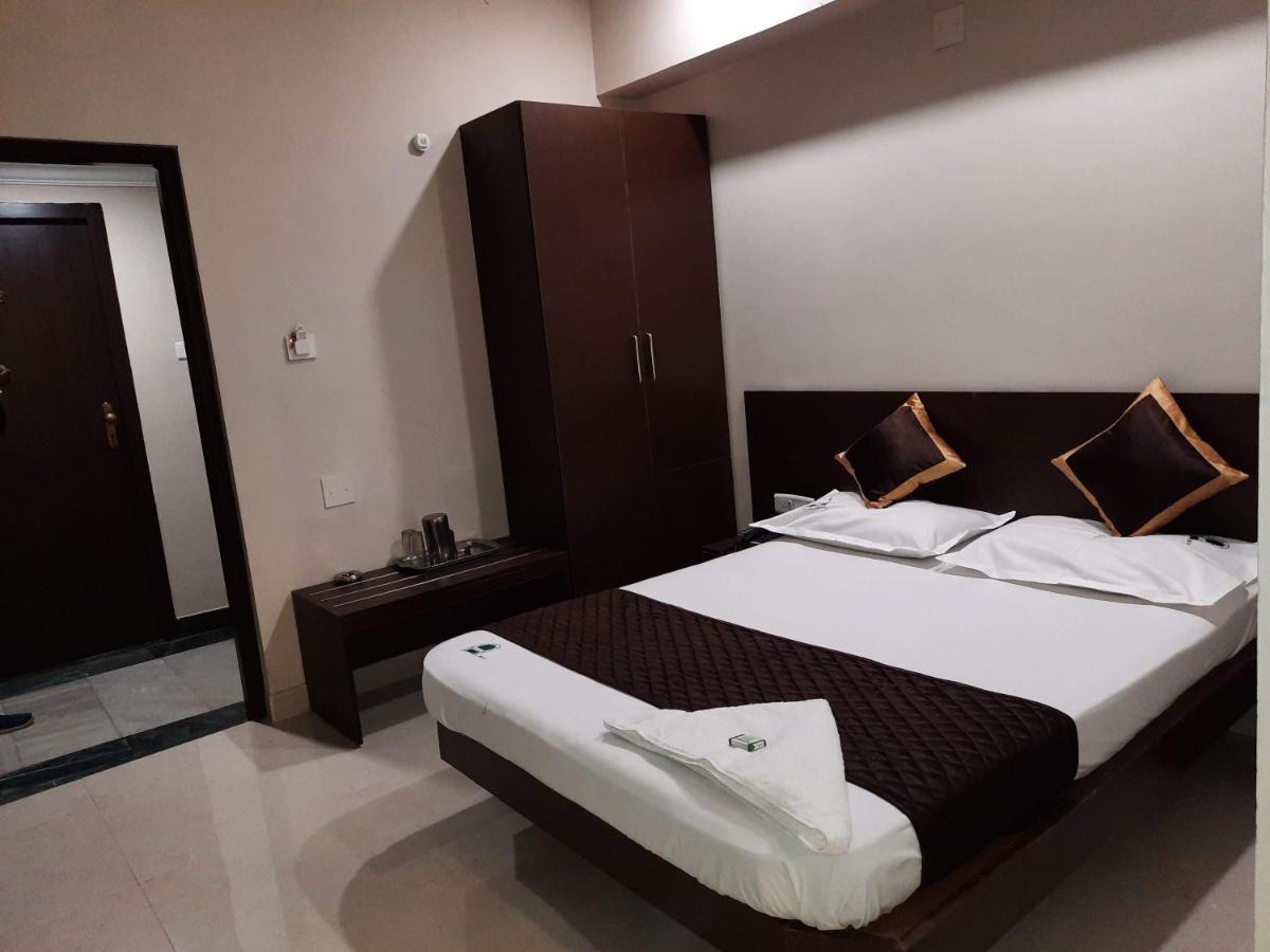 Aiba Regency Hotel 5*