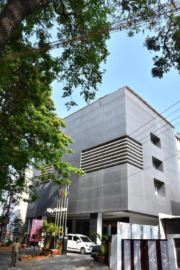 Hotel Vijay Parkinn, Gandhipuram, 3*