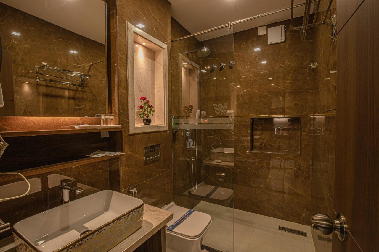Hotel Windstone Residency *