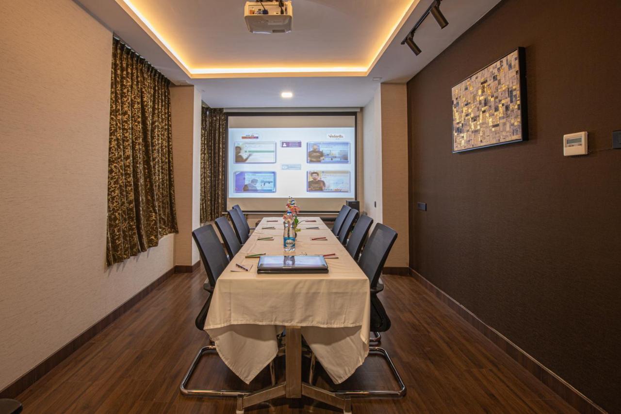 Windstone Residency Hotel *
