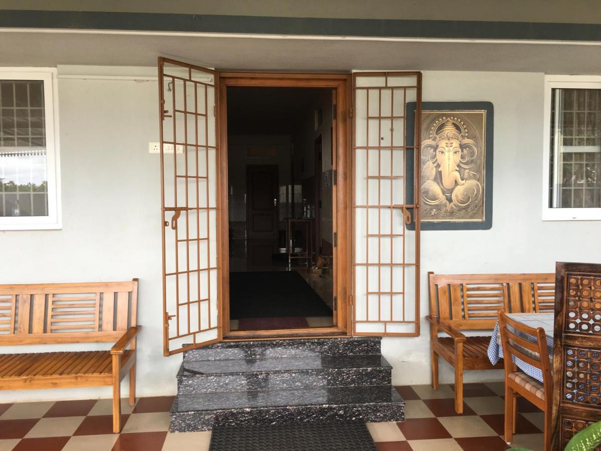 Shantham Service Apartments, Kinathukadavu,