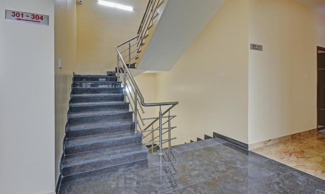 Hotel Treebo Everest Residency Tidel Park, 15 Mins From International Airport 3*