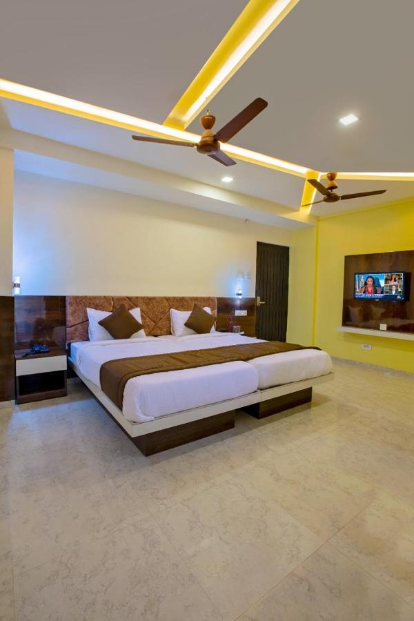 Ivy Residency 2*