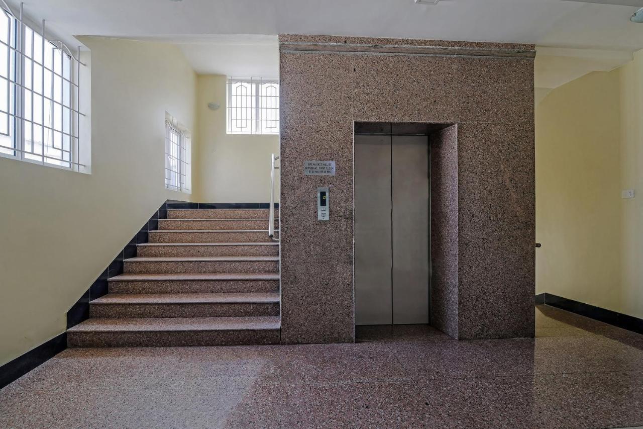 Hotel Capital O 11563 Shiva Grand 2*