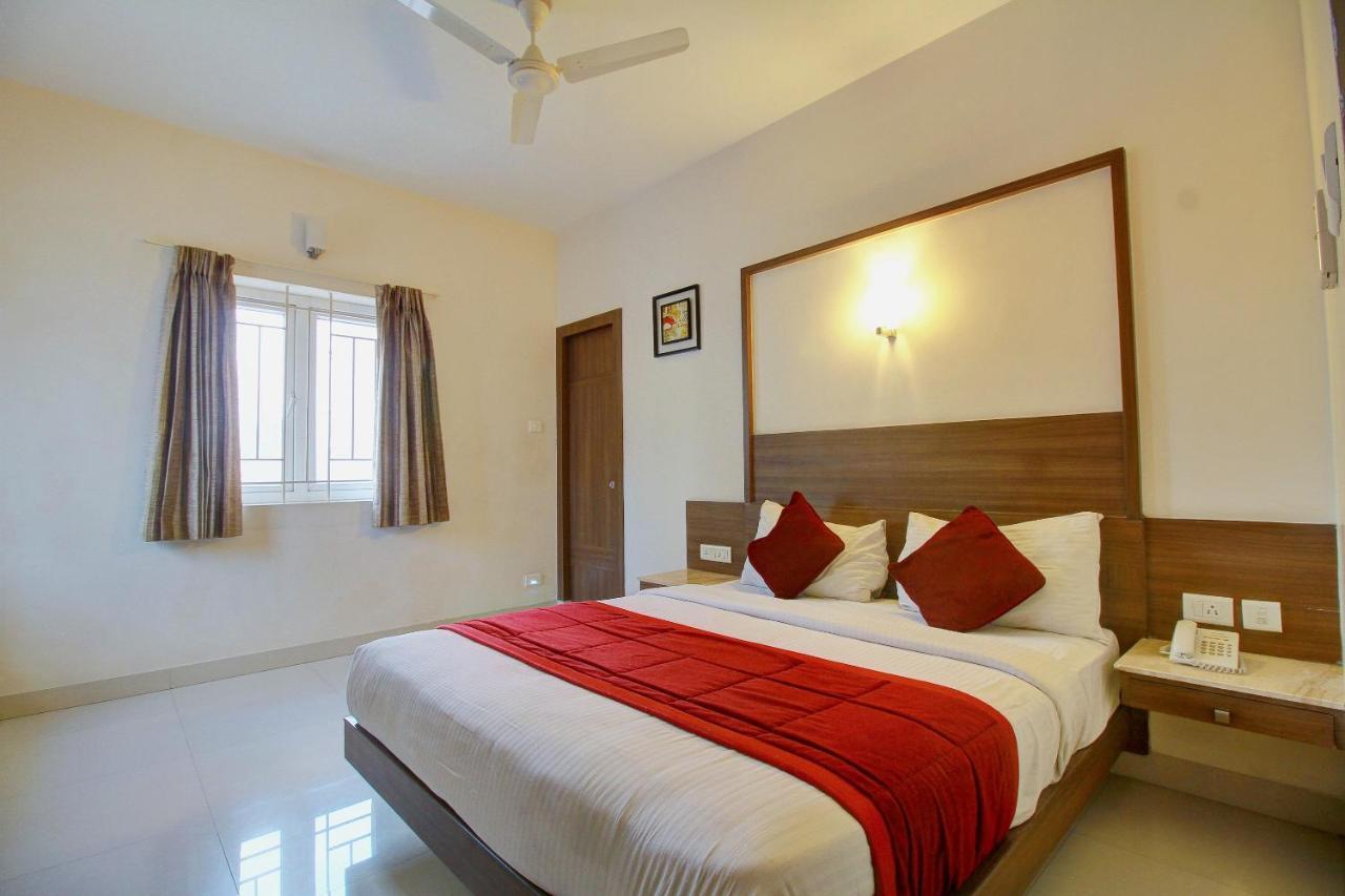 Collection O 4658 Akil Residency Hotel