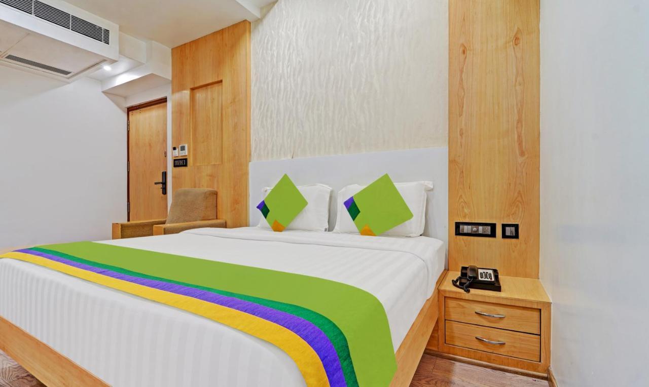 Treebo Vinayak Inn, 600 Mts From Railway Station