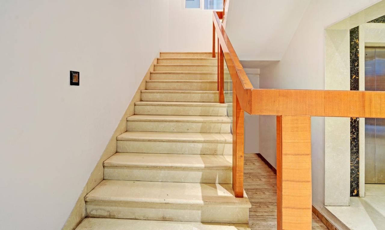 Hotel Treebo Vinayak Inn, 600 Mts From Railway Station Coimbatore