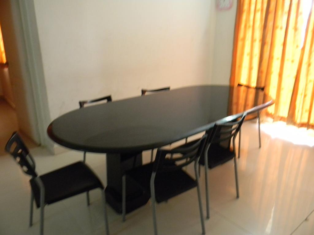Hospedagem domiciliar Gerones Residency Serviced & *