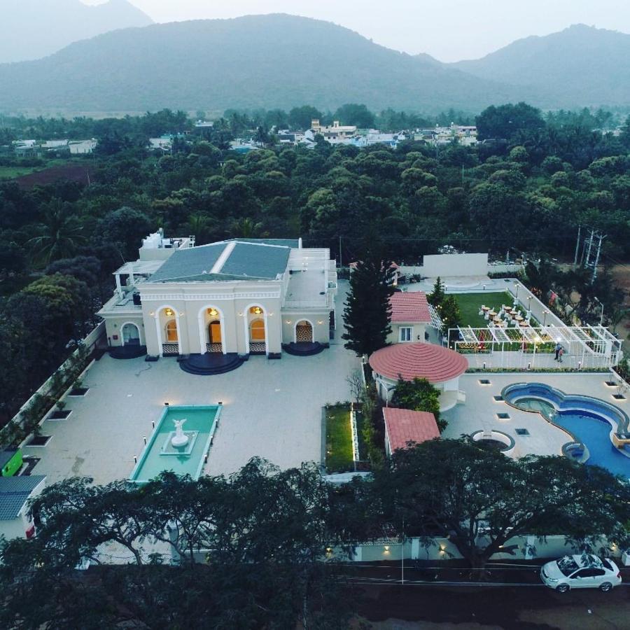 The French Town Resort