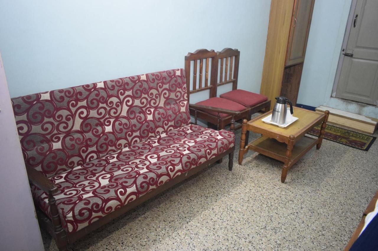 Hotel Sri Krishna 3*