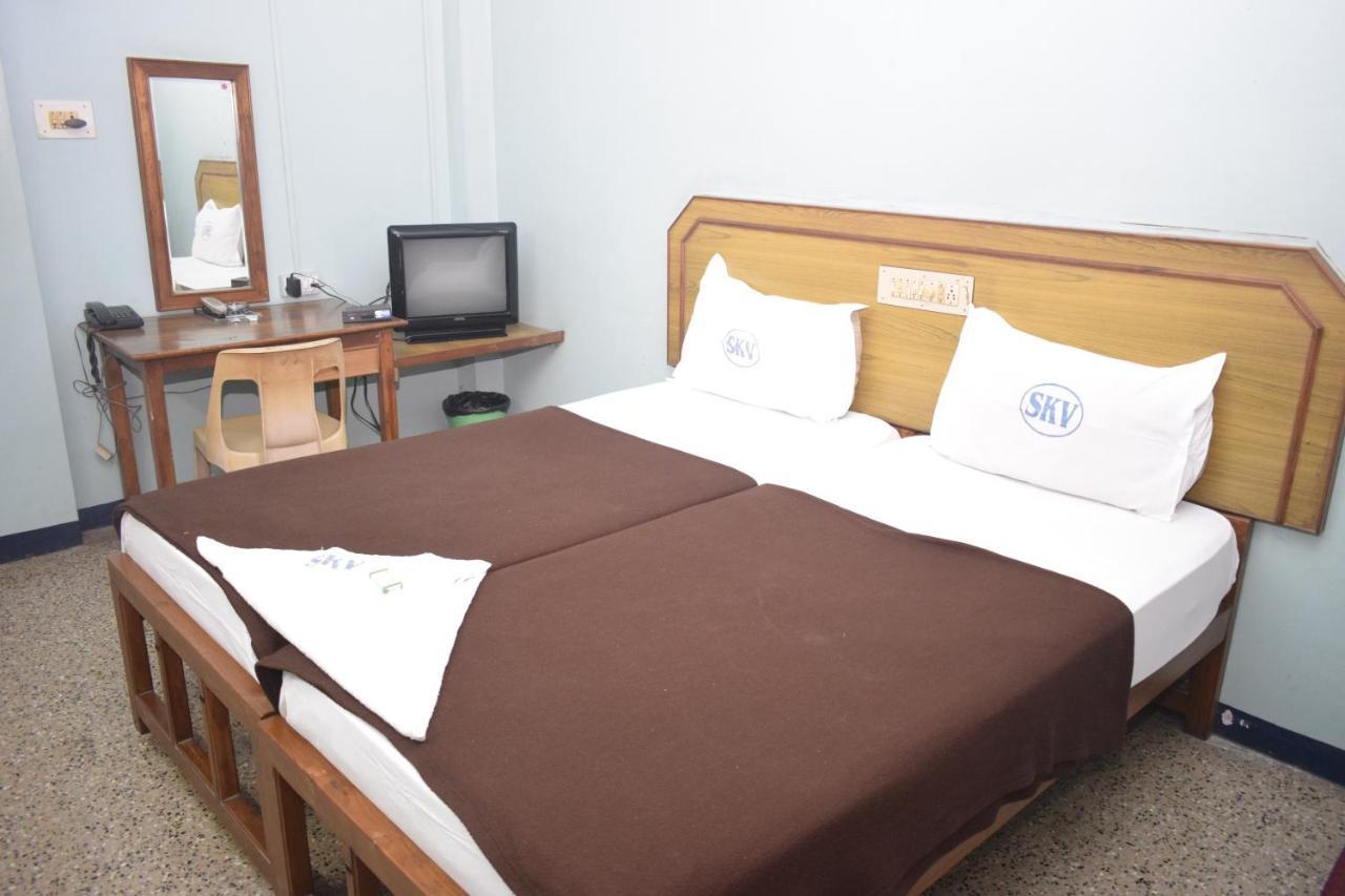 Hotel Sri Krishna 3*