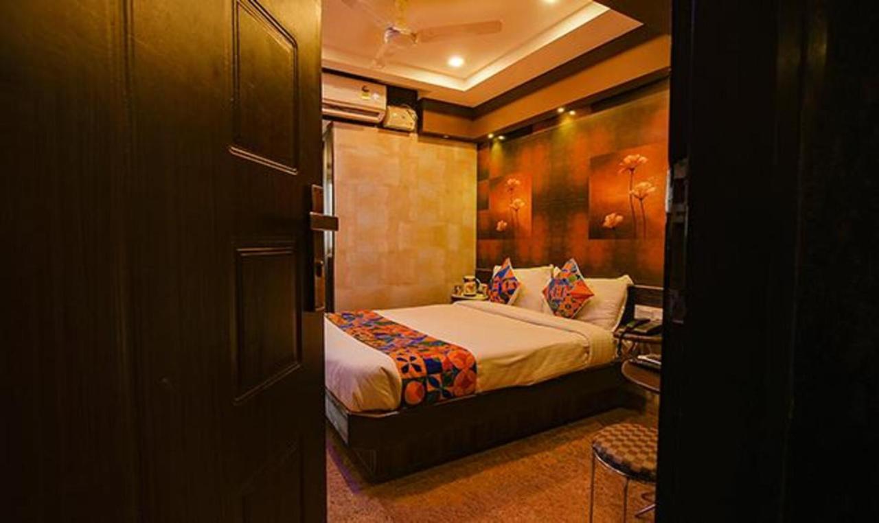 Hotel Fabhotel Lemon Park 3*