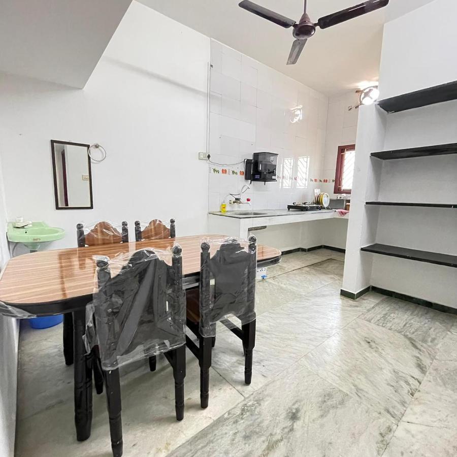 White House - 3bhk Elegant Apartamento *