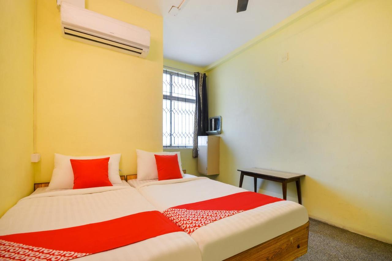 Hotel O Aruljothi Gandhipuram Bus Terminus 4*