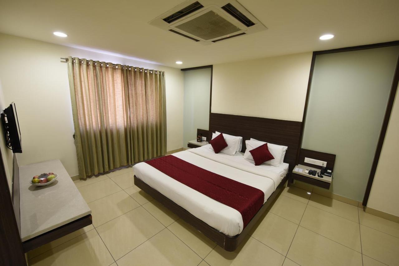 Landmark Hotel 3*