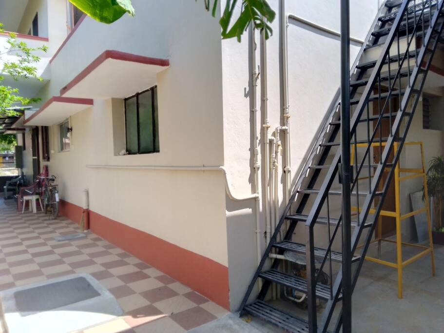 Aathira's 2 Bedroom House @ Heart Of Holiday home *