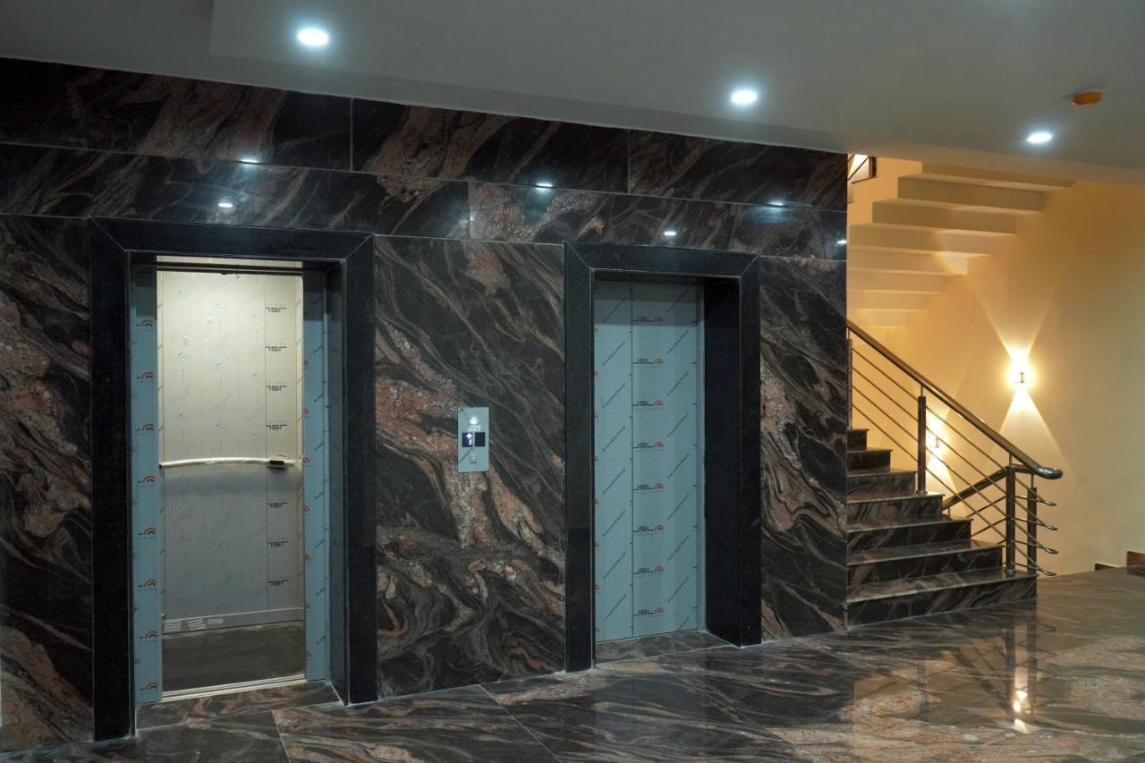 Nivetha Hotel 3*