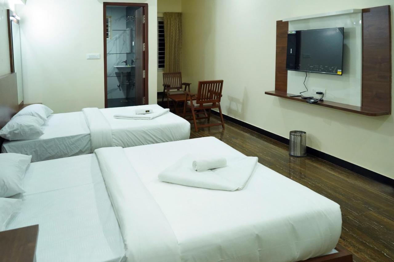 Nivetha Hotel