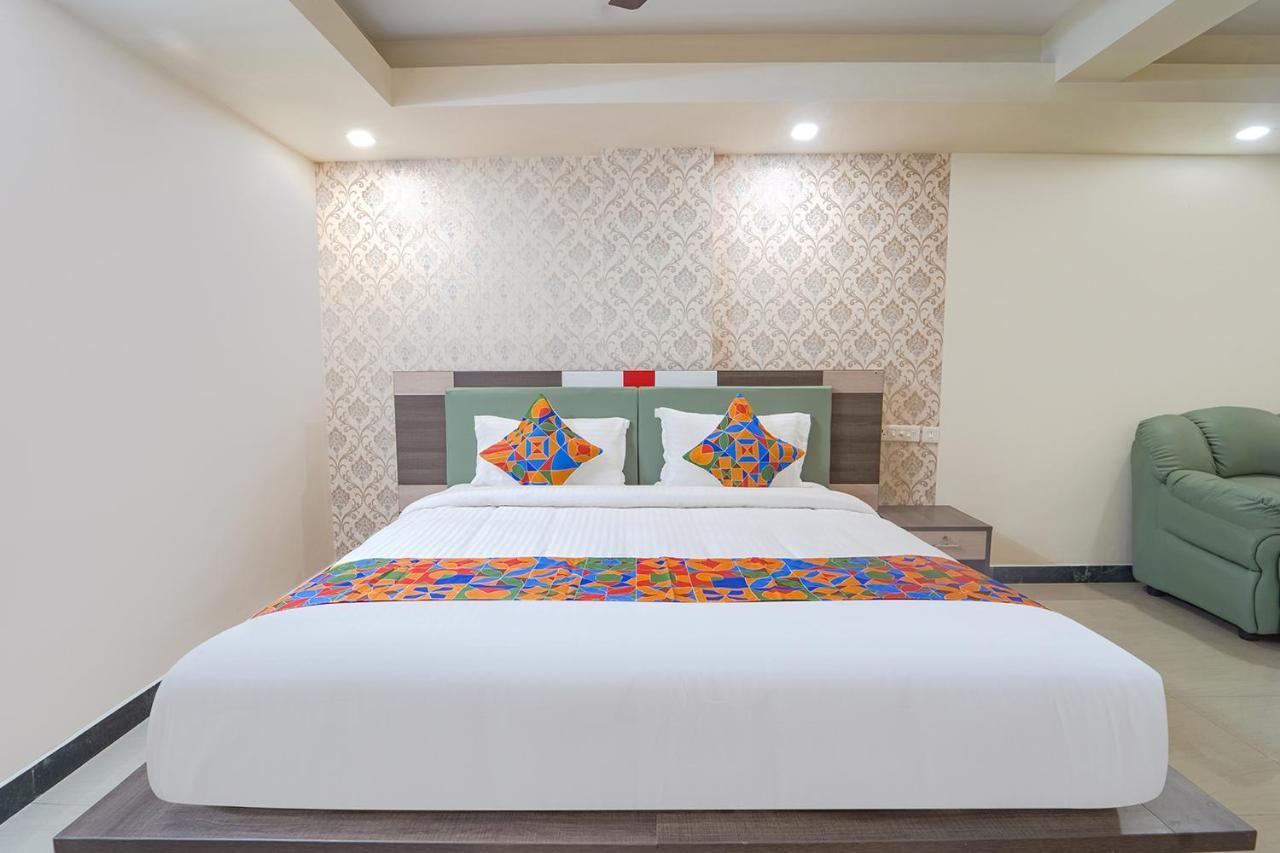 Hotel Fabhotel Grand Castle Coimbatore