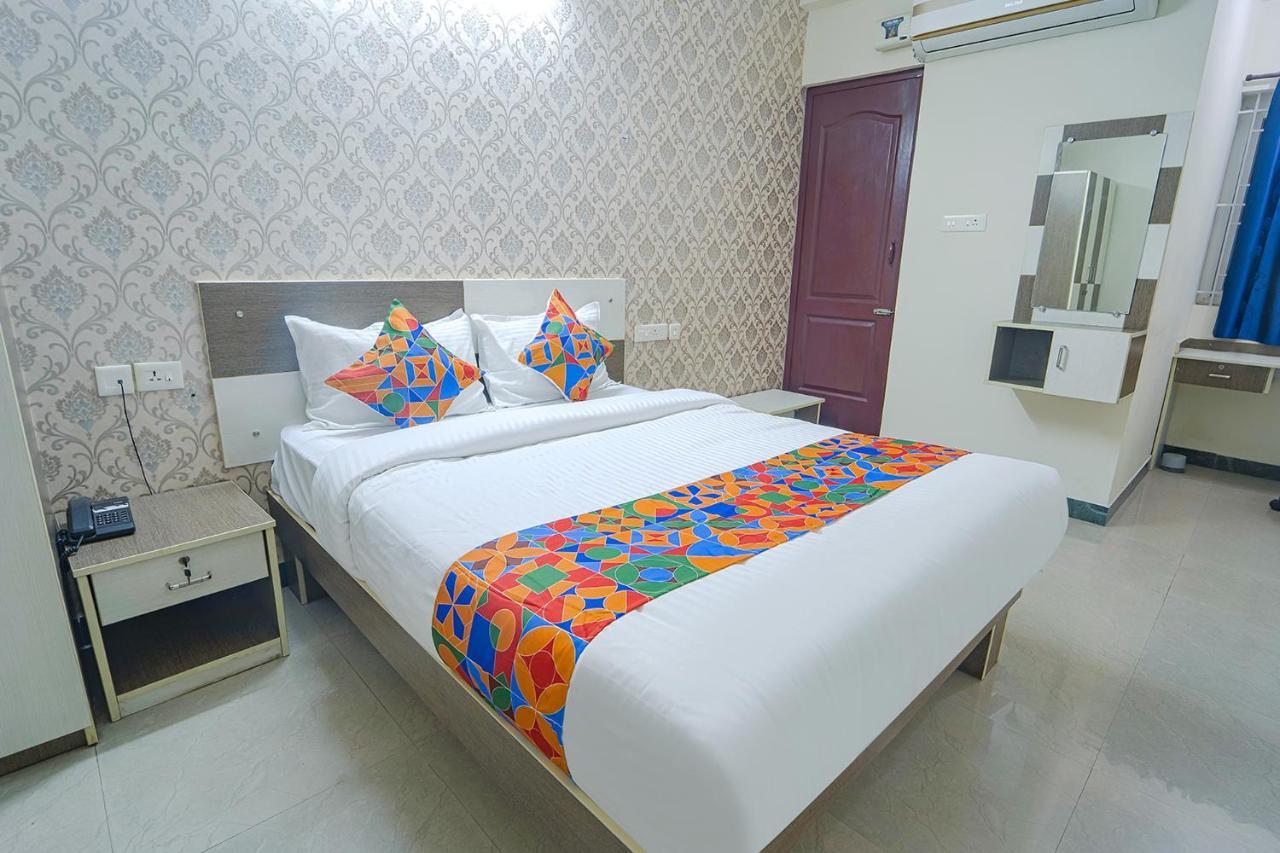 Hotel Fabhotel Grand Castle 3*
