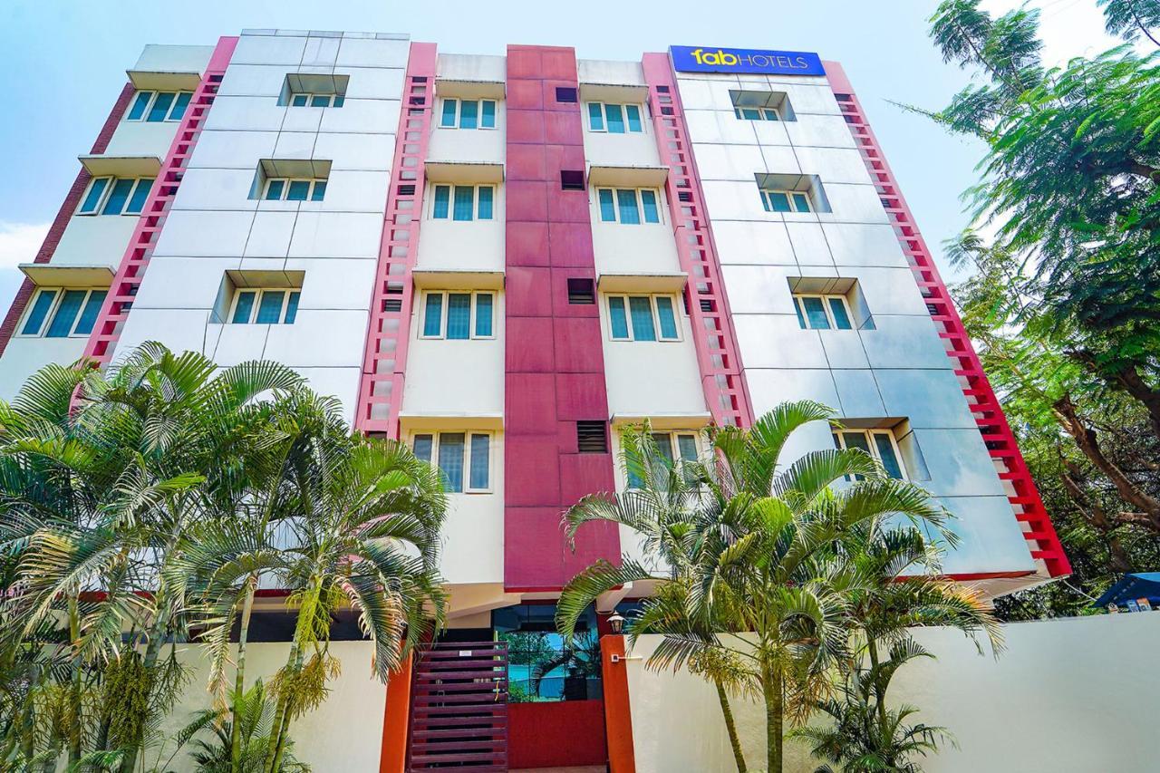 Fabhotel Grand Castle 3*