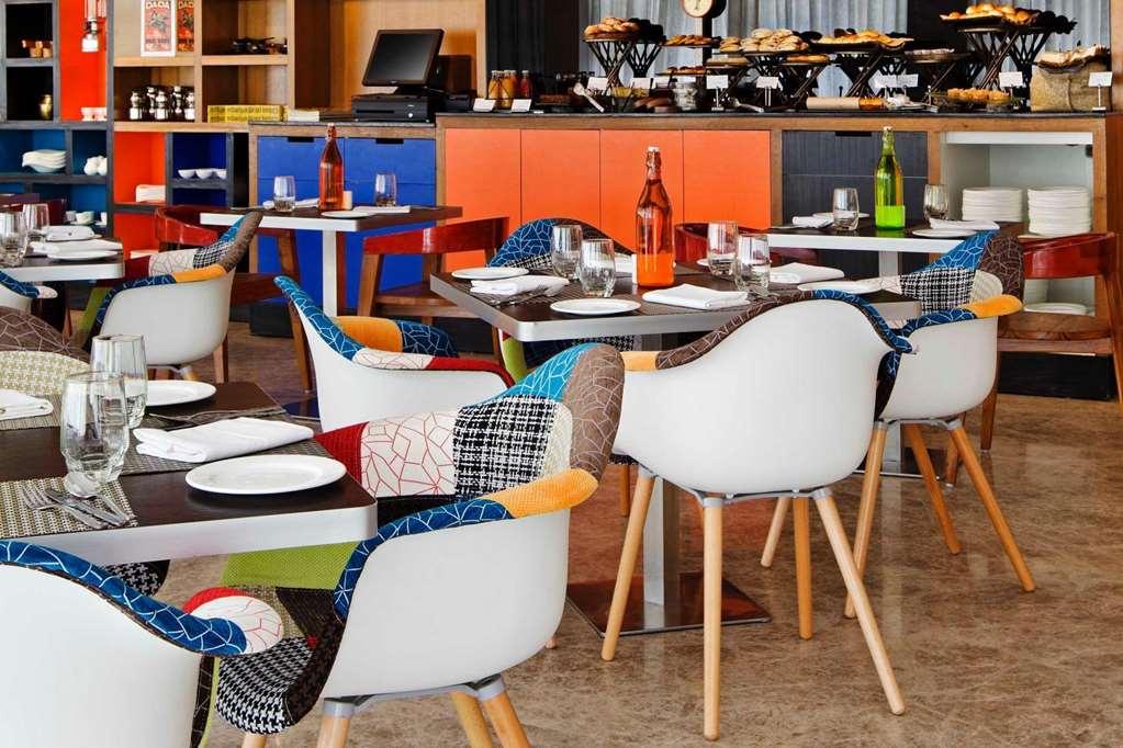 Zone By The Park Hotel