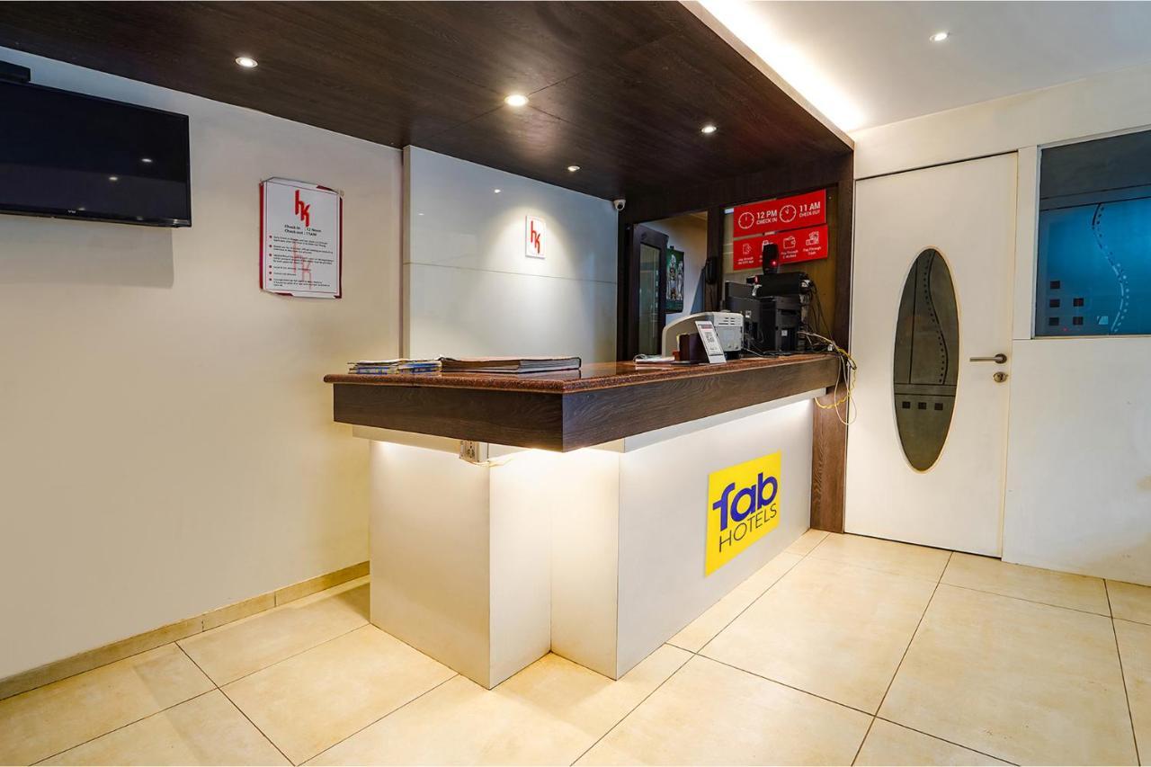 Hotel Fabhotel Karpagam - 900m From Nehru Stadium