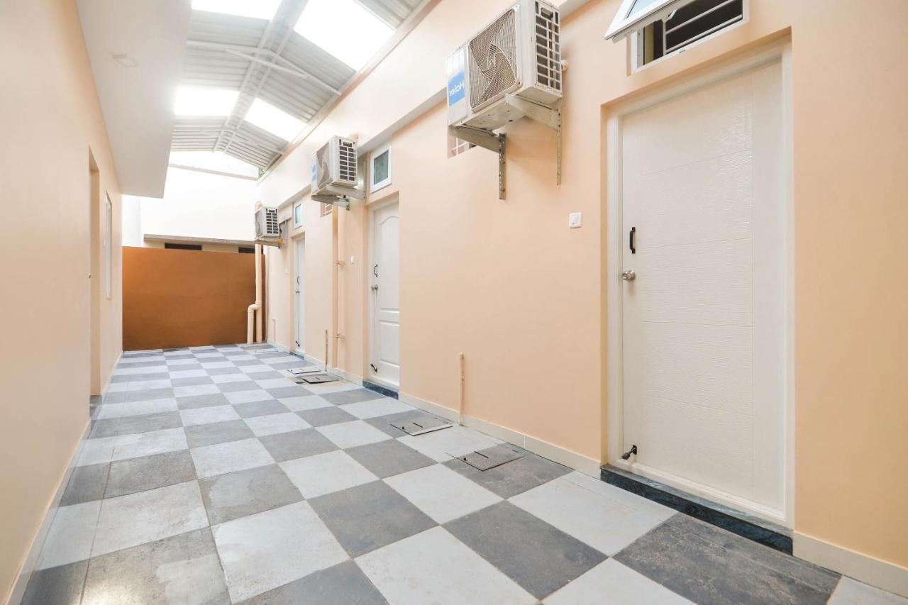 Spot On 77128 Siva Residency