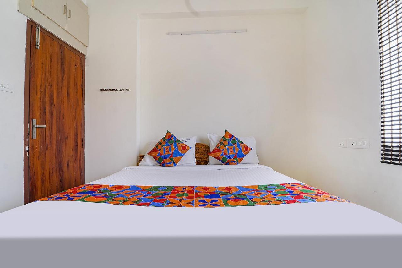 Hotel Fabhotel Snow Drop - 1km From Our Lady Of Fatima Church 3*