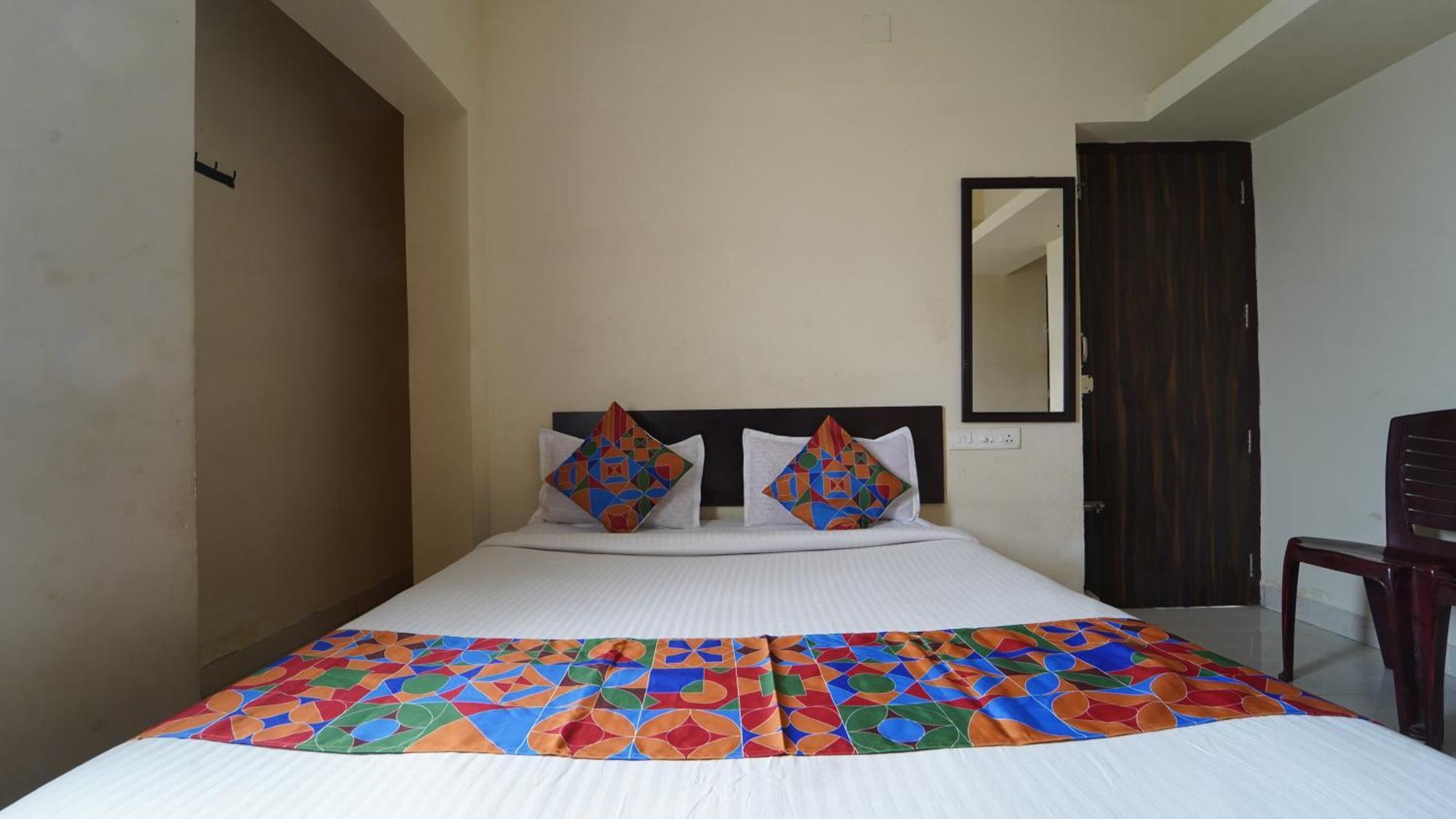 Vangal Nest Peelamedu Psg 3*