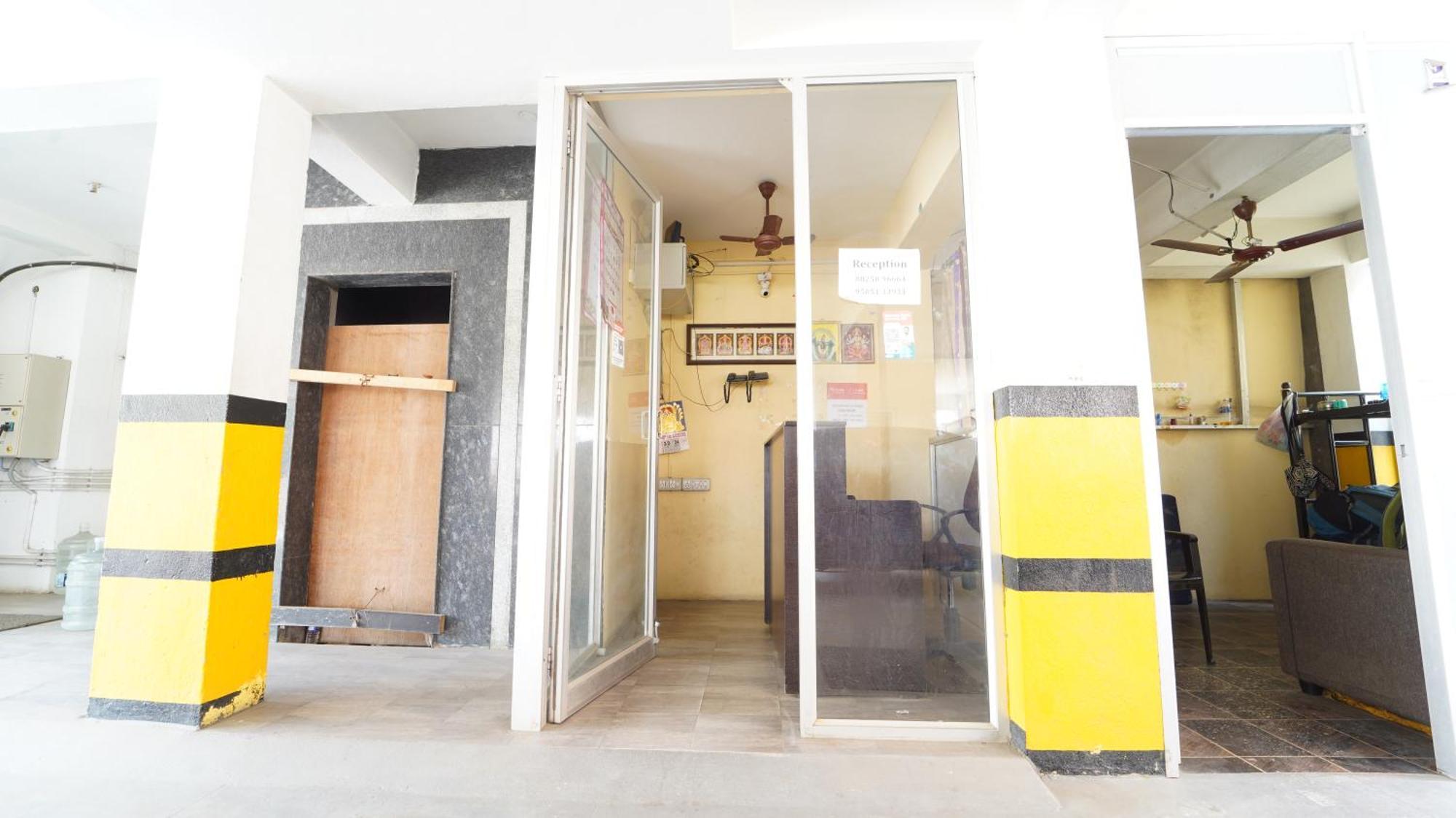 Hotel Vangal Nest Peelamedu Psg 3*