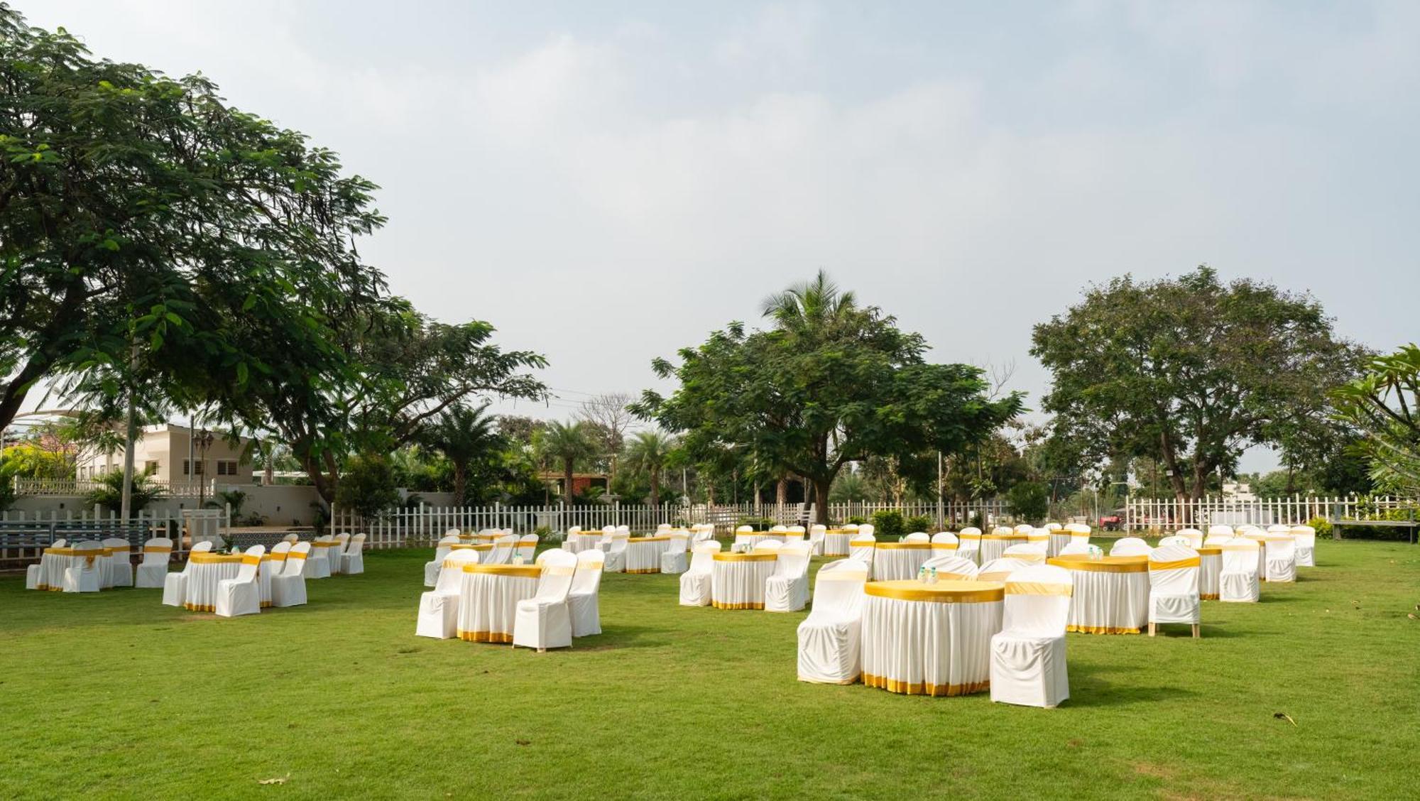Resort Csr Landmark