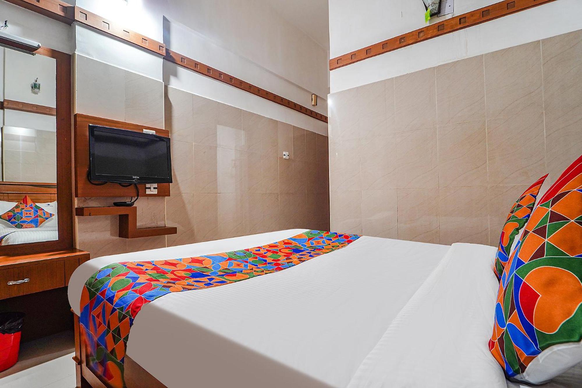 Hotel Collection O Skry Gandhipuram Coimbatore