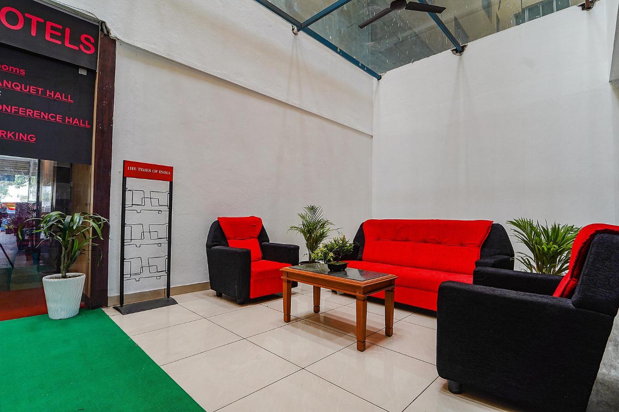 Hotel Collection O Skry Gandhipuram