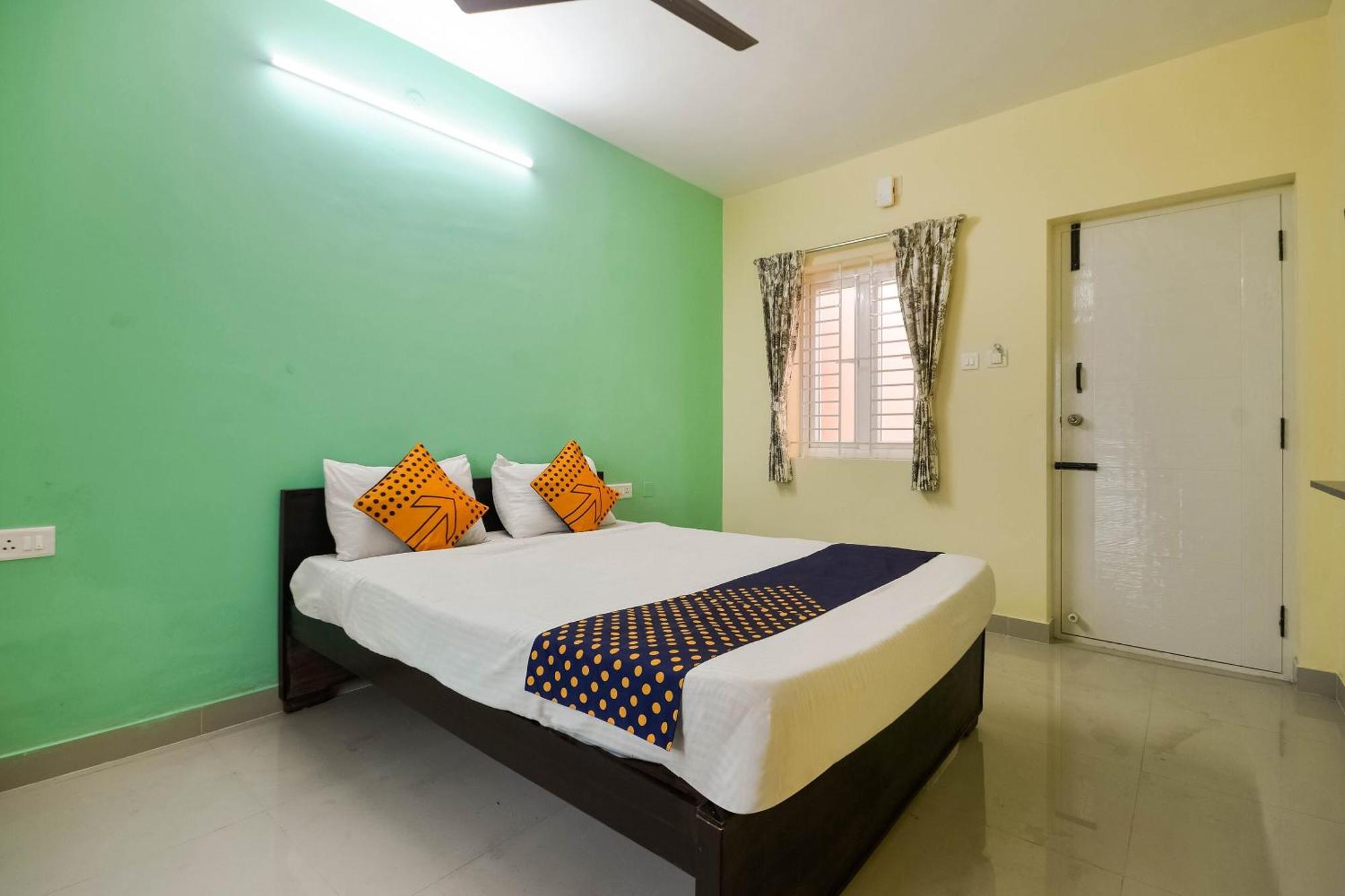 Spot On 77128 Siva Residency 2*