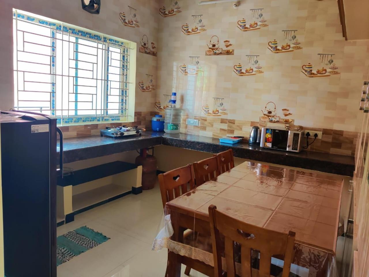 Luxury In Vadavalli Apartment